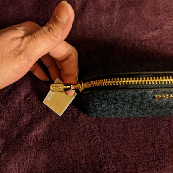 Michael kors jet set large travel pouch - Picture 2 of 10